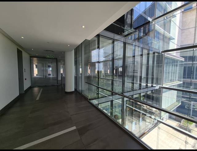 1,154M² OFFICE TO LET IN SANDTON CENTRAL